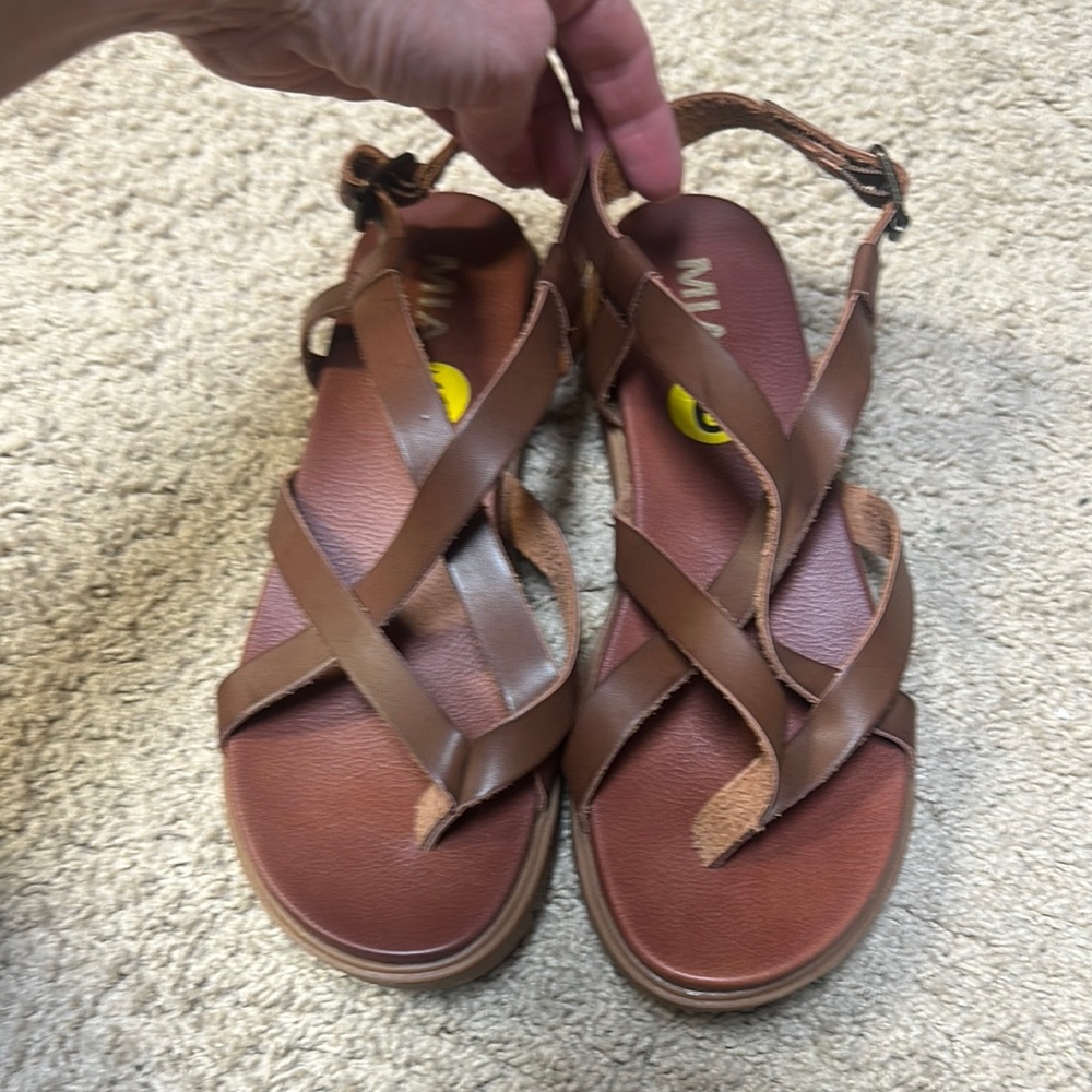 MIA Brown Strappy Leather Sandals